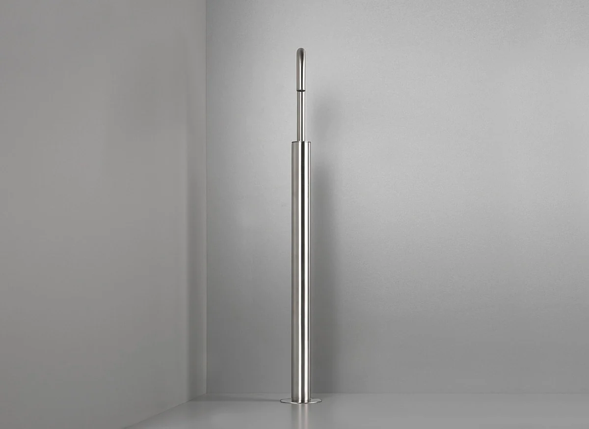 PB 33 - Floor mounted bath spout - Image 3